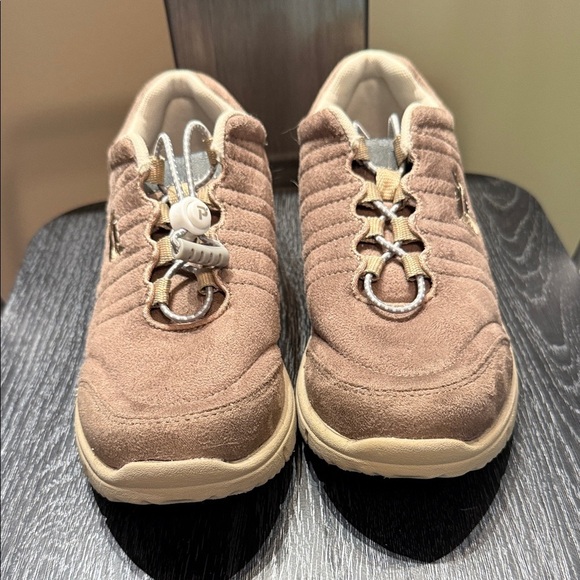 Propét Womens Taupe Suede Travel Walker - Picture 1 of 11